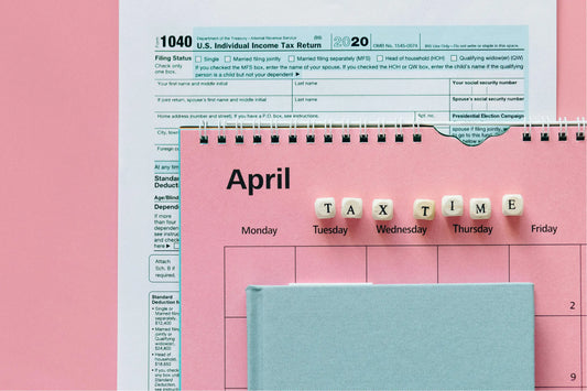 The-Ultimate-Guide-to-Streamlining-Bookkeeping-for-Freelancers Grind Pretty