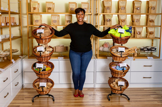 She Grinds Pretty: Dana Sellers, Honey Botanics Spokesperson